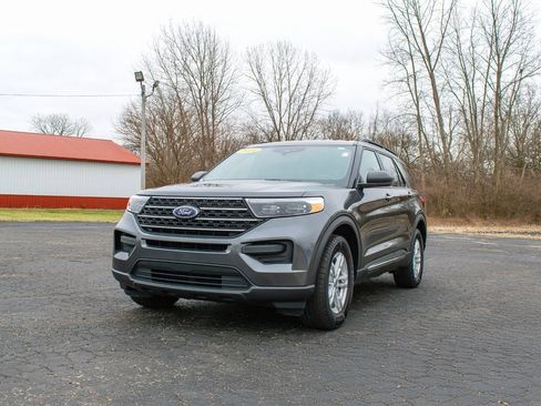 Used 2020 Ford Explorer XLT w/ Class III Trailer Tow Package image 10