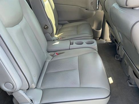 Used 2015 Nissan Quest SL image 21
