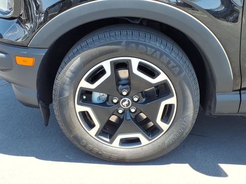 Used 2021 Ford Bronco Sport Outer Banks AWD/4WD image 9