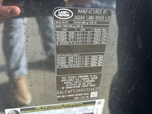 Used 2024 Land Rover Defender 130 Outbound AWD/4WD image 10