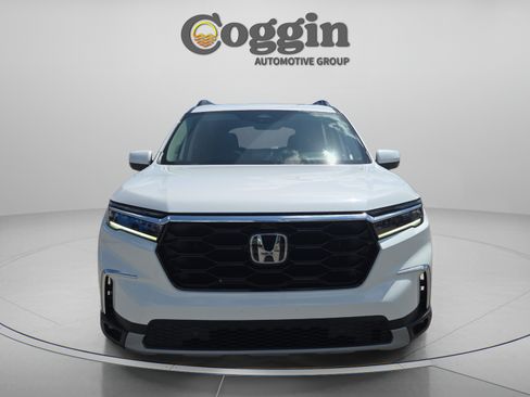 Used 2023 Honda Pilot Elite image 8