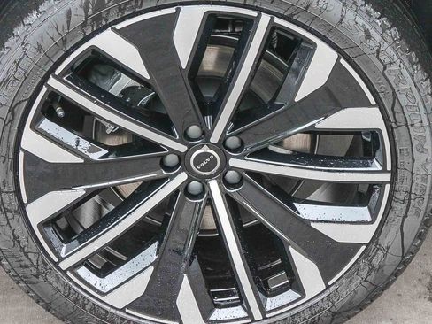 New 2026 Volvo XC90 T8 Ultra w/ Protection Package Premier AWD/4WD image 11