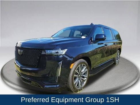 Used 2024 Cadillac Escalade ESV Sport Platinum w/ Heavy-Duty Trailer Package image 17