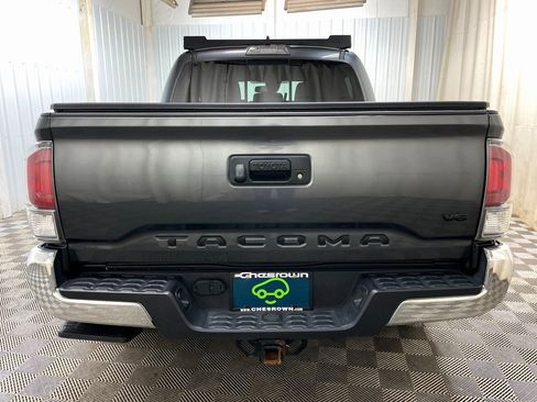 Used 2023 Toyota Tacoma TRD Off-Road image 14