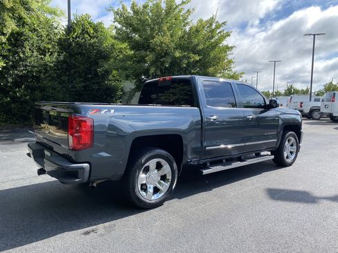 Used 2018 Chevrolet Silverado 1500 LTZ Z71 w/ LTZ Plus Package AWD/4WD image 9
