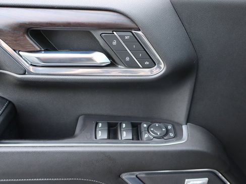 Used 2023 GMC Sierra 1500 SLT w/ SLT Premium Package image 26