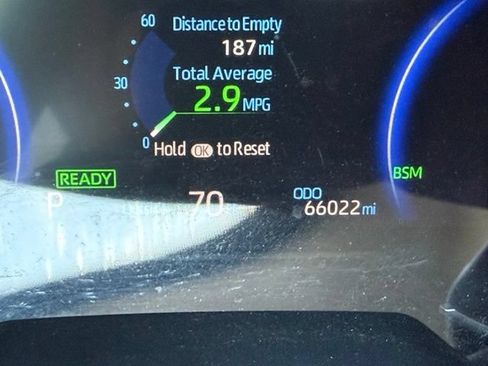 Used 2023 Toyota RAV4 LE AWD/4WD image 17