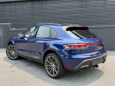 Certified 2026 Porsche Macan Turbo AWD/4WD image 3