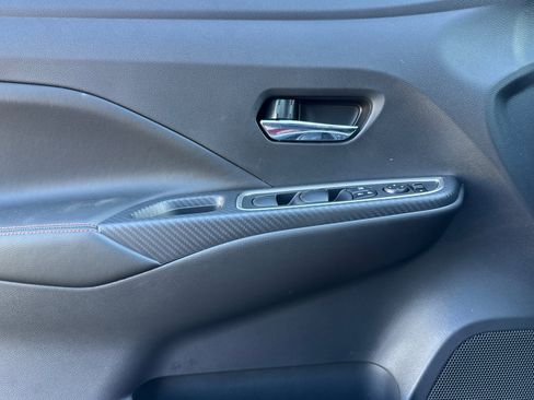 New 2025 Nissan Versa SR w/ Trunk Package image 8