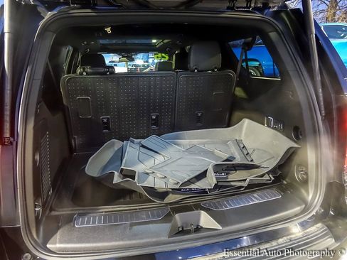 Used 2025 Chevrolet Suburban Premier w/ Sun And Tow Package image 32