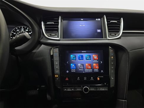 Used 2024 INFINITI QX50 Luxe image 23