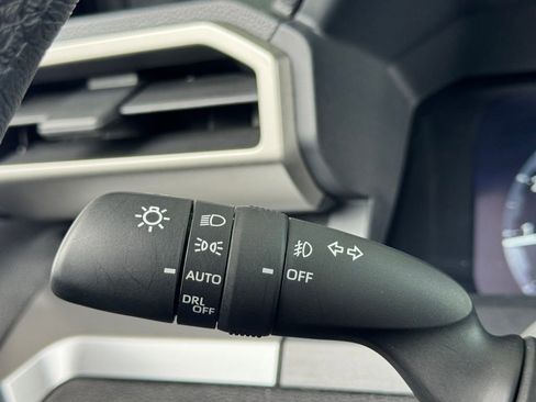 Used 2024 Toyota Tacoma 4x4 Double Cab image 8