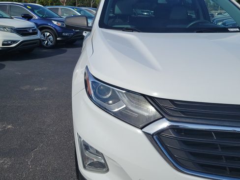 Used 2021 Chevrolet Equinox LS w/ LS Convenience Package FWD image 7