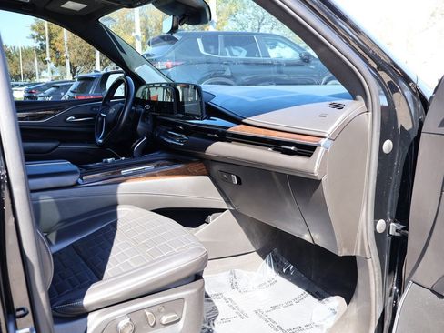 Used 2021 Cadillac Escalade Premium Luxury Platinum image 35