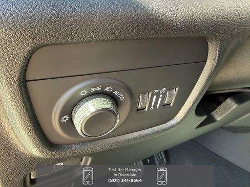 New 2025 Jeep Grand Cherokee L Altitude image 14