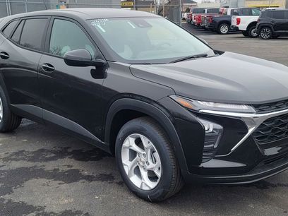 New 2026 Chevrolet Trax LS w/ LS Convenience Package