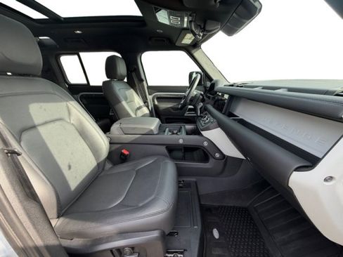 Certified 2024 Land Rover Defender 110 S AWD/4WD image 20