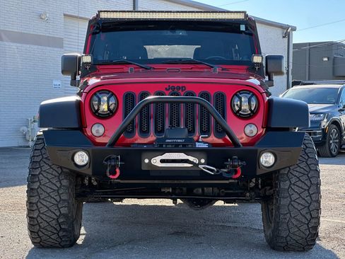 Used 2014 Jeep Wrangler Unlimited Rubicon w/ Connectivity Group image 11