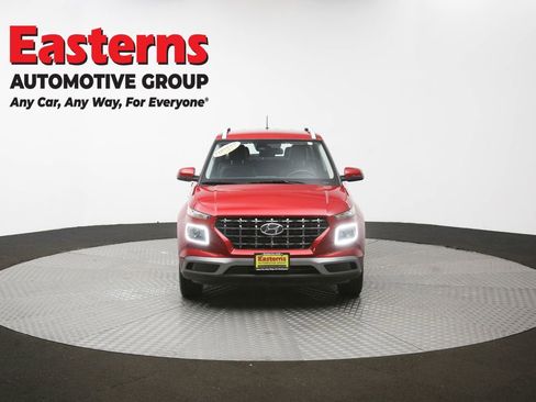 Used 2025 Hyundai Venue Limited image 52