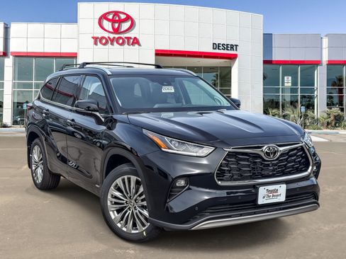 New 2026 Toyota Highlander Platinum AWD/4WD image 1