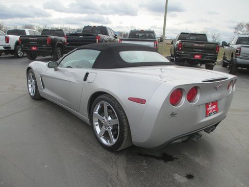 Used 2008 Chevrolet Corvette Convertible w/ Preferred Equipment Group image 7