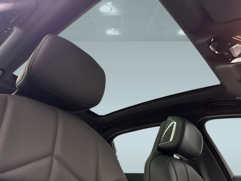 New 2026 BMW 740i image 14