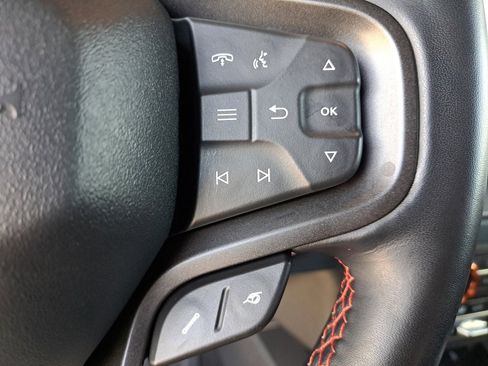 Used 2025 Ford Bronco Raptor AWD/4WD image 38