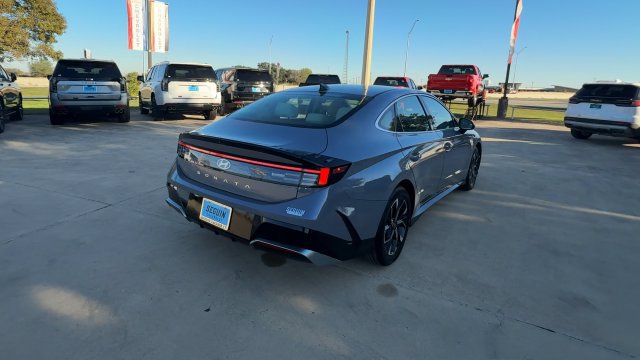 Used 2025 Hyundai Sonata SEL FWD image 8