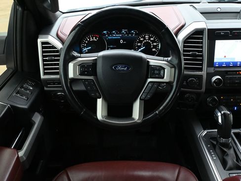 Used 2019 Ford F150 Platinum w/ Equipment Group 701A Luxury AWD/4WD image 10
