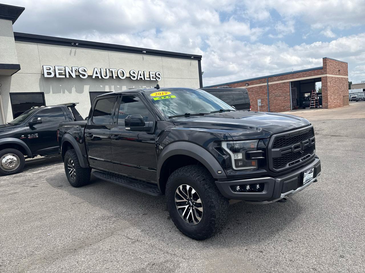 Used 2019 Ford F150 Raptor w/ Equipment Group 802A Luxury AWD/4WD image 4