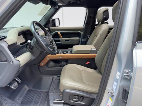 Used 2023 Land Rover Defender 110 X image 16