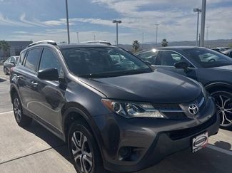 Used 2013 Toyota RAV4 LE video 1