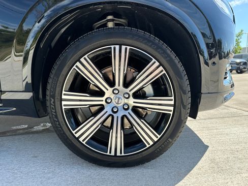 Used 2025 Volvo XC90 B6 Plus w/ Protection Package Premier image 7