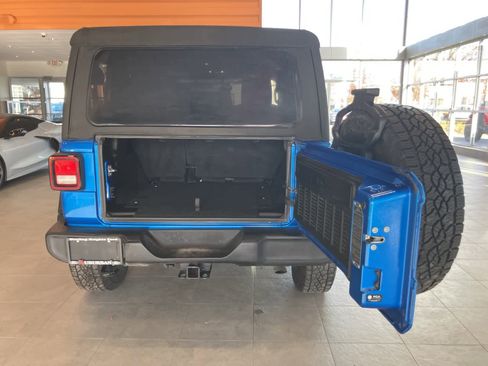 Used 2021 Jeep Wrangler Unlimited Sport image 24