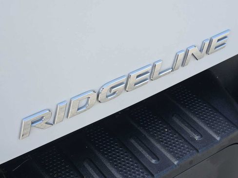 Used 2022 Honda Ridgeline RTL image 11