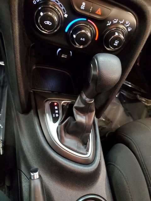 Used 2013 Dodge Dart SXT w/ Popular Equipment Group FWD image 25