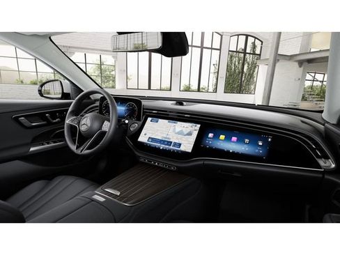 New 2025 Mercedes-Benz E 450 4MATIC Sedan image 6