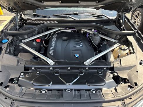 Certified 2024 BMW X7 xDrive40i w/ M Sport Package AWD/4WD image 22