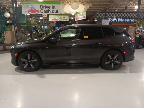 Used 2023 BMW iX M60 w/ Executive Package AWD/4WD image 21