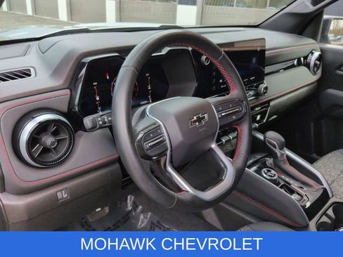 Used 2023 Chevrolet Colorado Z71 w/ Z71 Convenience Package 2 AWD/4WD image 11