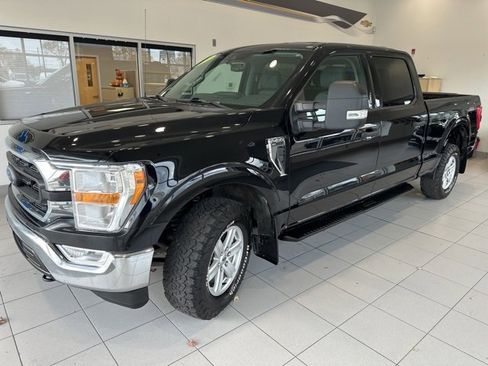 Used 2022 Ford F150 XLT w/ Equipment Group 301A Mid image 3