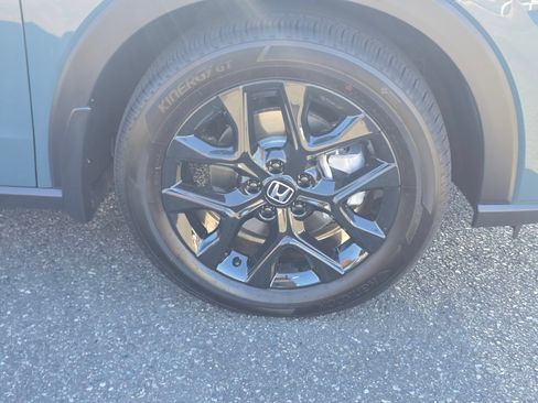 Used 2025 Honda HR-V Sport image 9