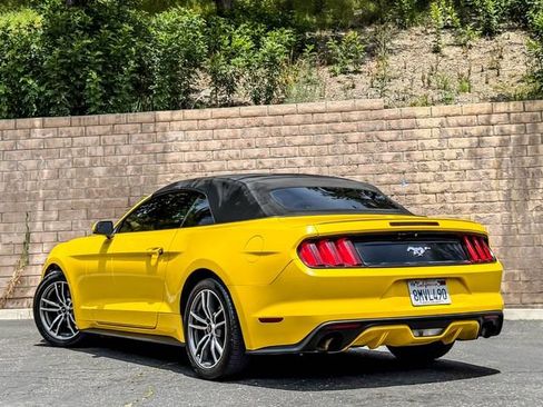 Used 2016 Ford Mustang Premium RWD image 20