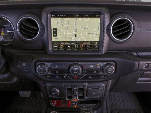Used 2023 Jeep Wrangler Unlimited Rubicon 4xe AWD/4WD image 13