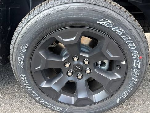New 2026 RAM 1500 Express AWD/4WD image 6