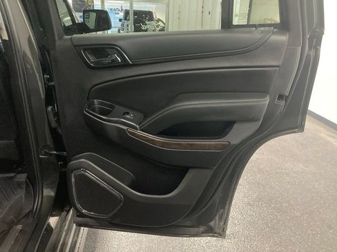 Used 2019 Chevrolet Tahoe LT AWD/4WD image 43