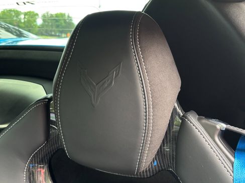 Used 2023 Chevrolet Corvette Z06 RWD image 36