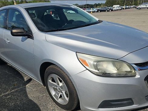 Used 2015 Chevrolet Malibu LS image 3