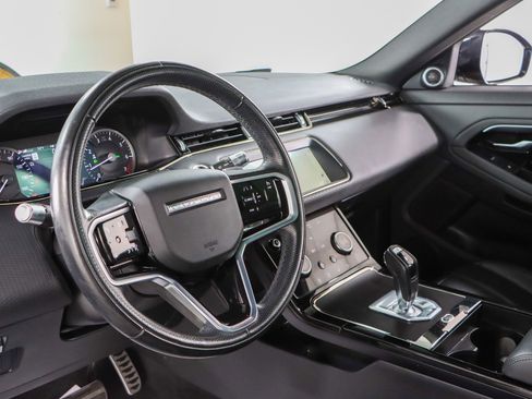 Used 2022 Land Rover Range Rover Evoque R-Dynamic S image 23