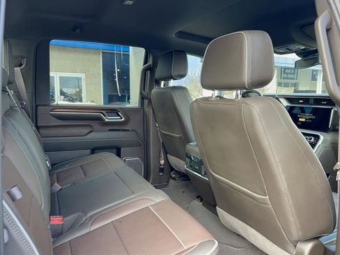 Used 2024 GMC Sierra 3500 Denali image 19